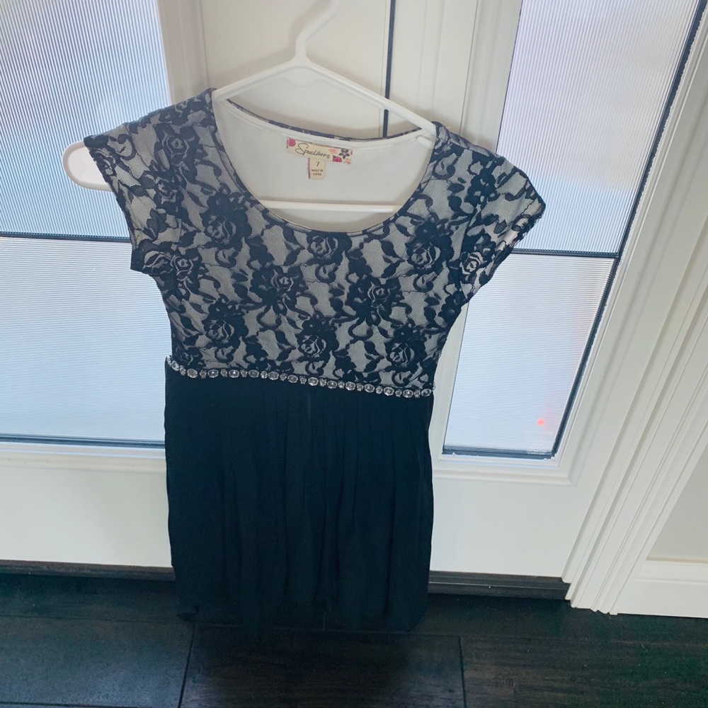Girls dress